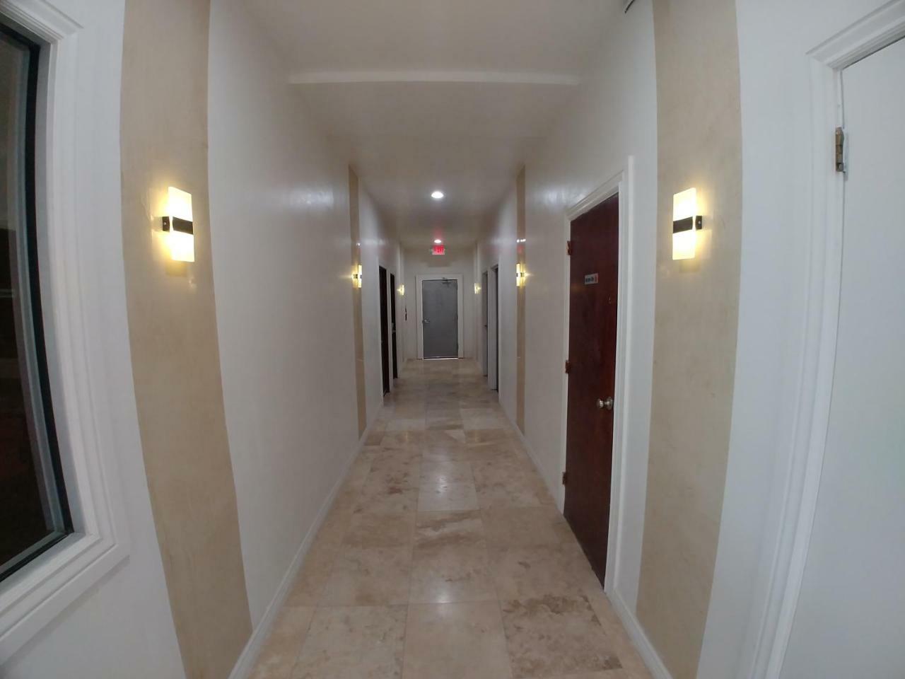 Alien Residence Inn Pecos Bagian luar foto